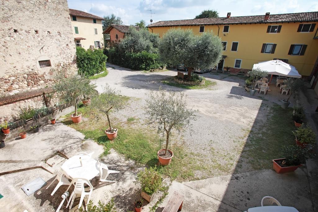 Agriturismo Licensi Del Bresa Villa Monzambano Cameră foto