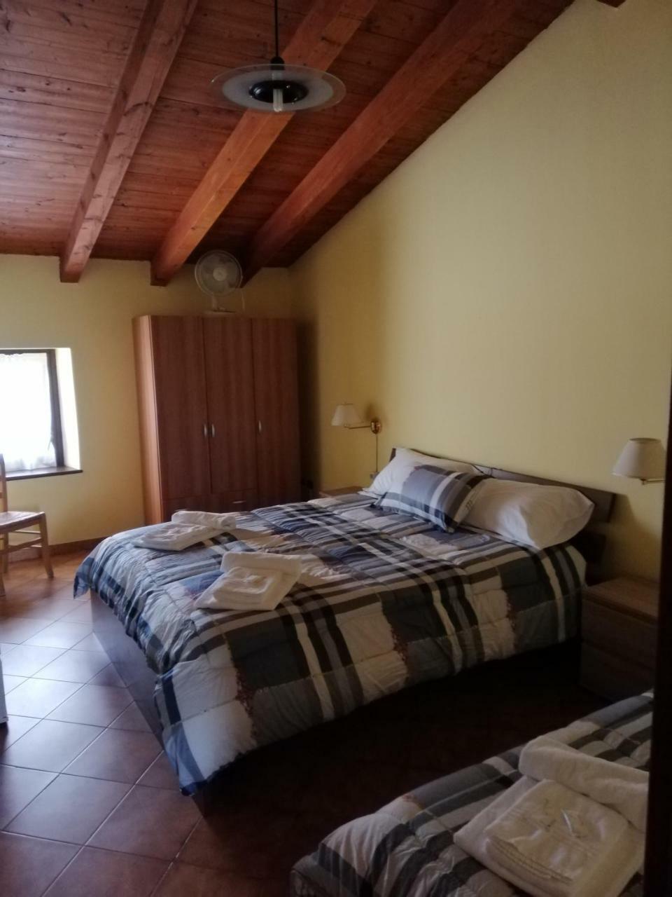 Agriturismo Licensi Del Bresa Villa Monzambano Exterior foto